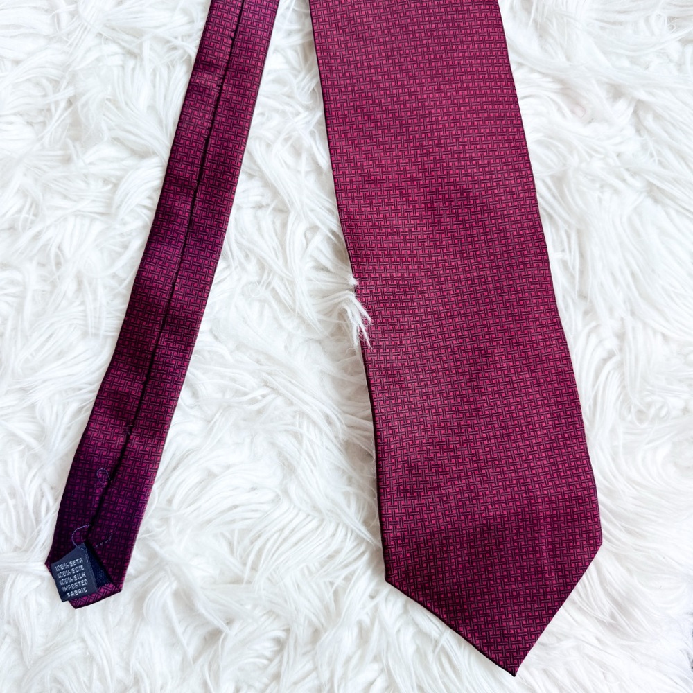 Tongue Tied by Tom McLellon Burgundy Silk Tie Vintage